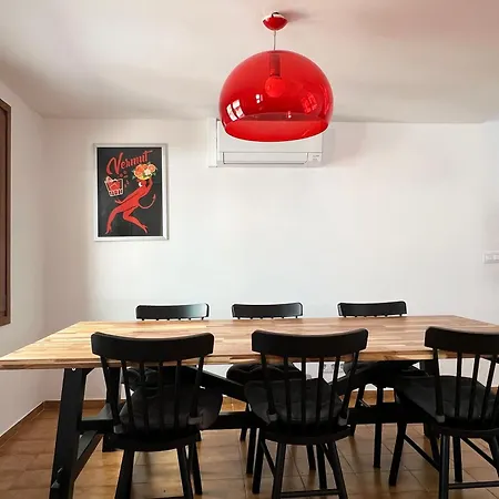 Espectacular Sunny House In The クニット