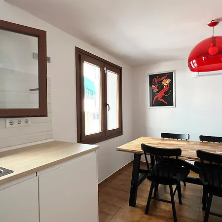 Espectacular Sunny House In The